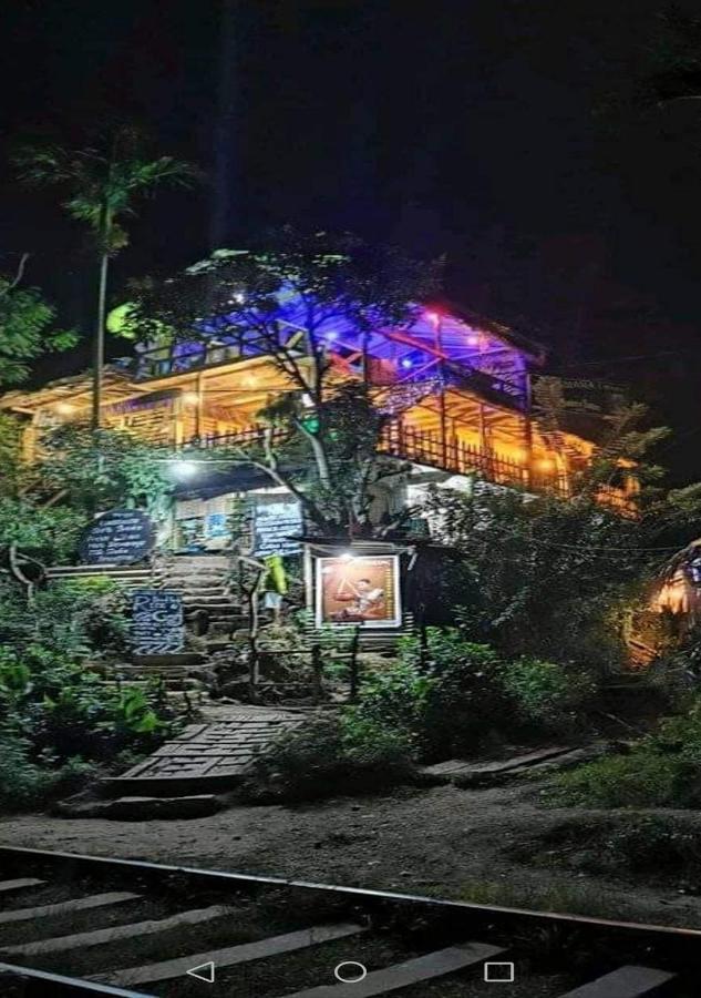 Tree House Cafe Ella Hostel Ngoại thất bức ảnh
